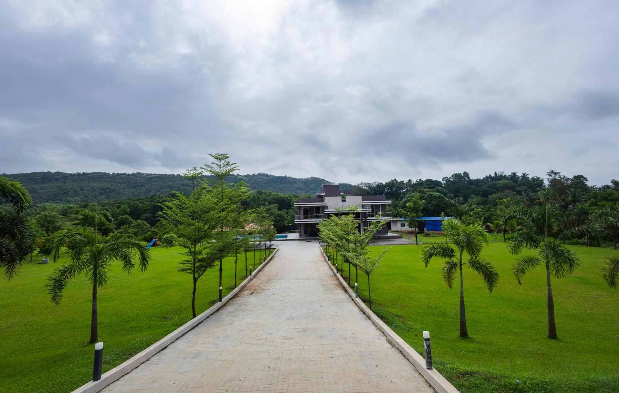 Stayscape Shreeji Farms 4Bhk Karjat Εξωτερικό φωτογραφία