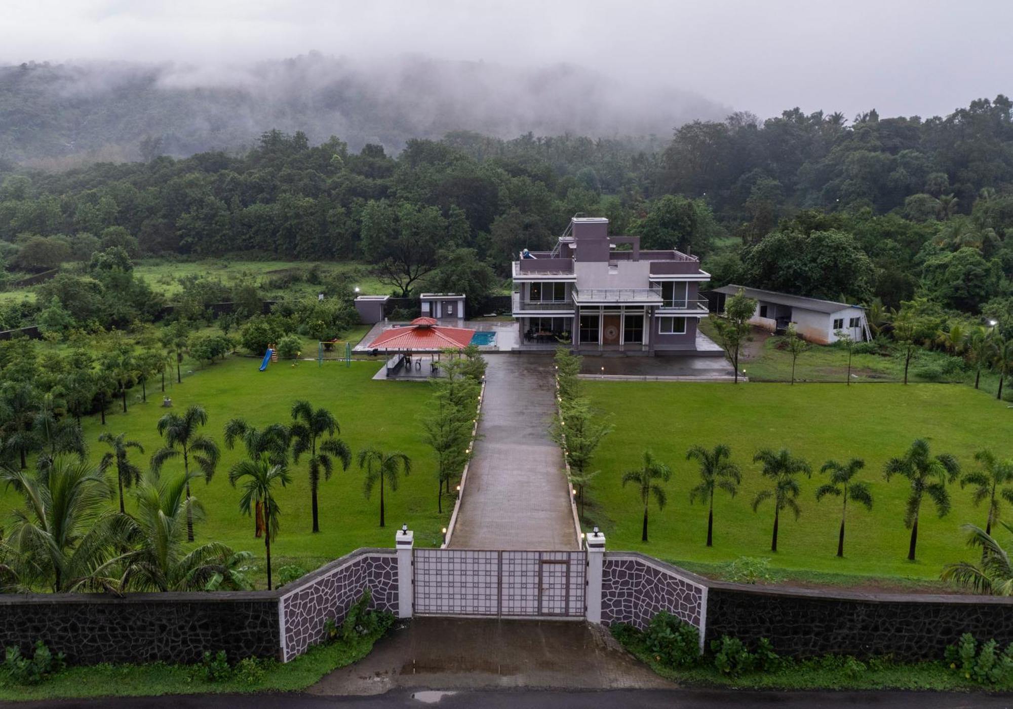 Stayscape Shreeji Farms 4Bhk Karjat Εξωτερικό φωτογραφία